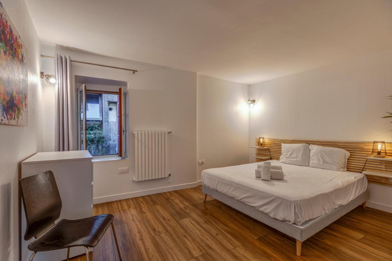 Le Paquier - Mycosyapart, Vieille Ville, Calme, Lac 100M, Netflix อานซี ภายนอก รูปภาพ